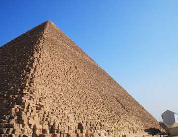 Qui a pillé la tombe d'Amenemhat III ?