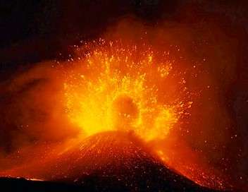 Volcans, les brasiers de la Terre