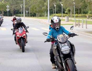 Malaisie, la moto au féminin